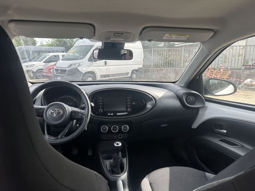 Toyota Aygo X usata a Milano (13)