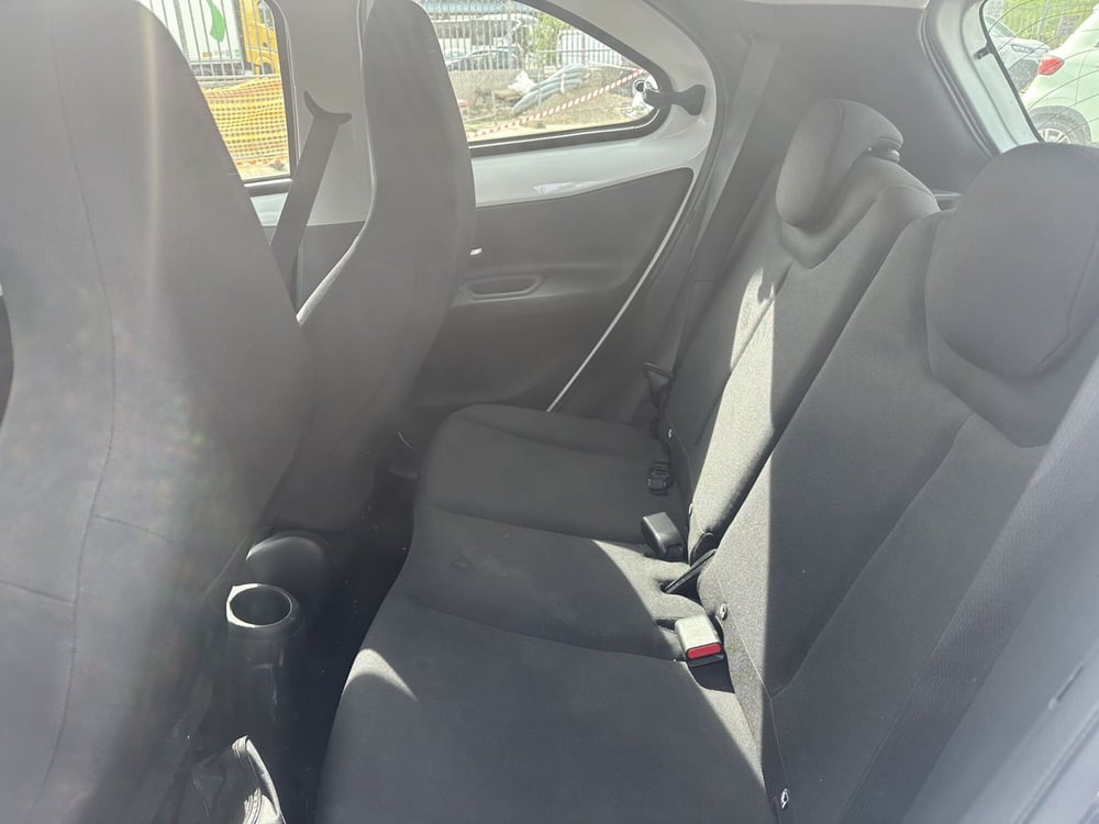 Toyota Aygo X usata a Milano (15)