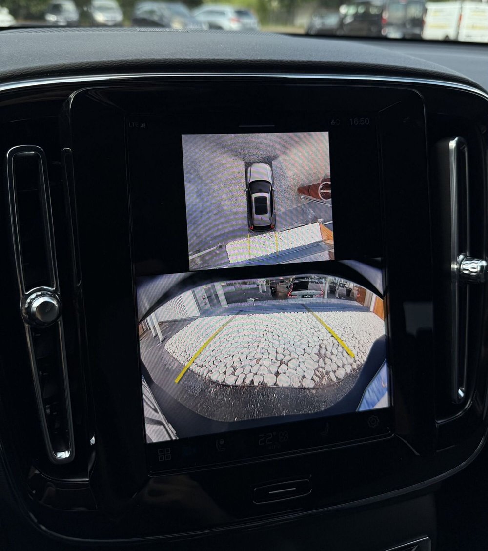 Volvo XC40 usata a Parma (12)