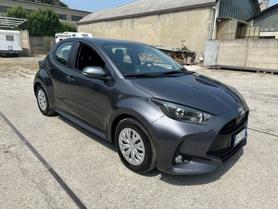 Toyota Yaris 1.0 5 porte Trend del 2023 usata a Lissone