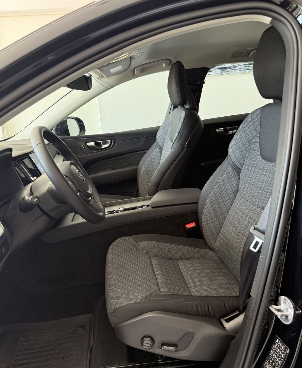 Volvo XC60 usata a Parma (4)