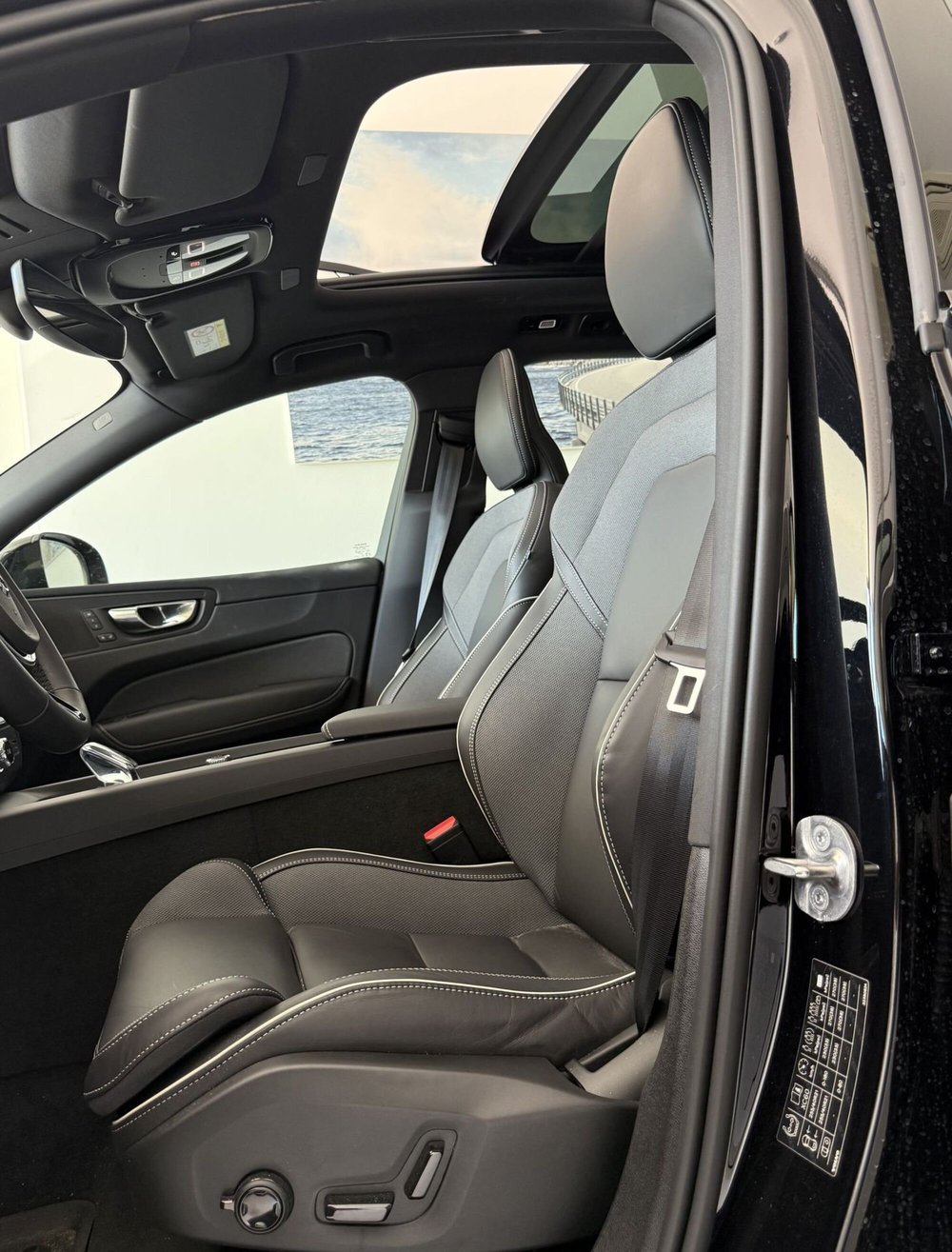 Volvo XC60 usata a Parma (5)