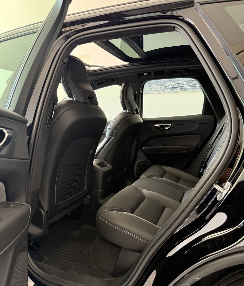 Volvo XC60 usata a Parma (6)