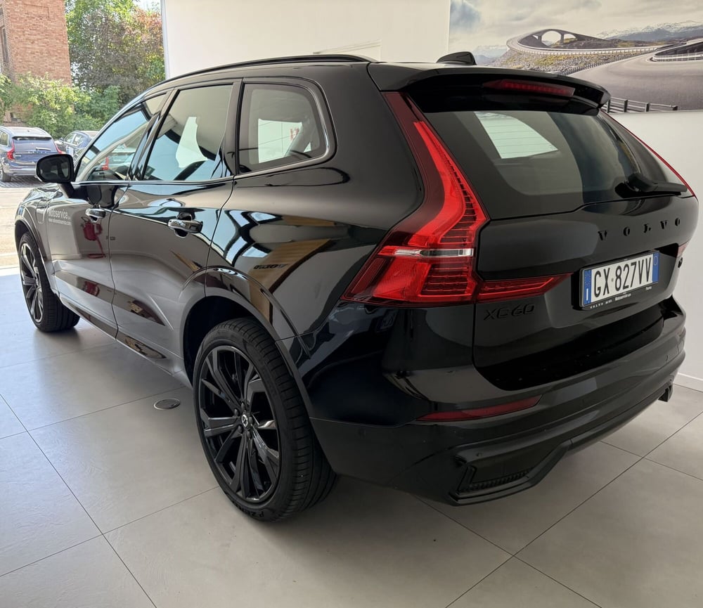 Volvo XC60 usata a Parma (8)