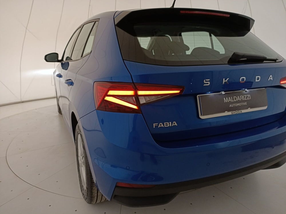 Skoda Fabia usata a Matera (11)