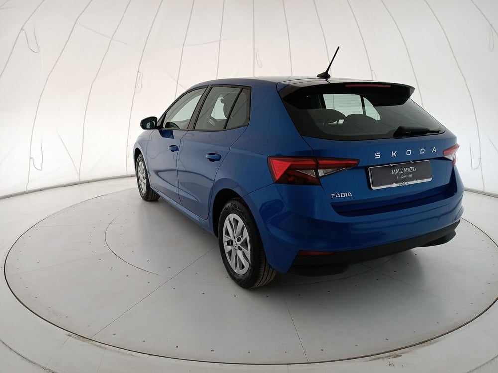 Skoda Fabia usata a Matera (4)