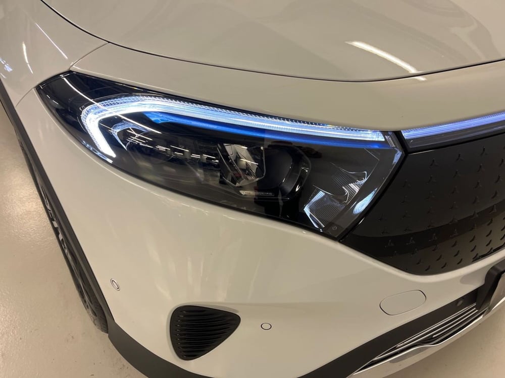 Mercedes-Benz EQB usata a Milano (7)