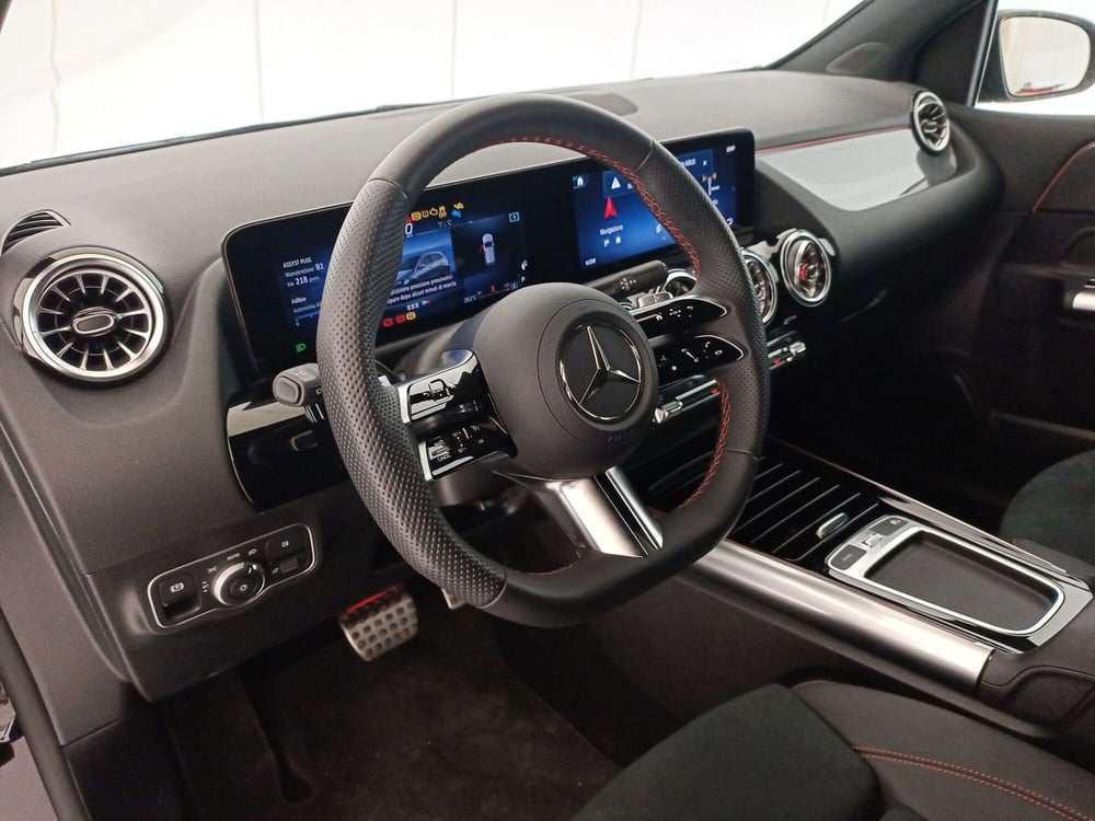 Mercedes-Benz Classe B usata a Bari (5)
