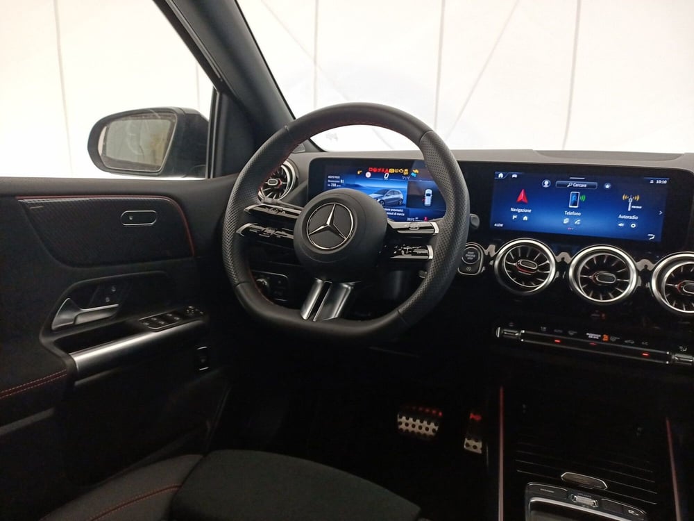Mercedes-Benz Classe B usata a Bari (9)