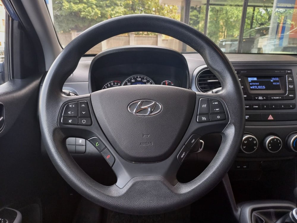 Hyundai i10 usata a Milano (11)