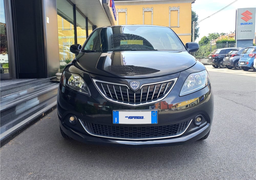 Lancia Ypsilon usata a Milano (2)
