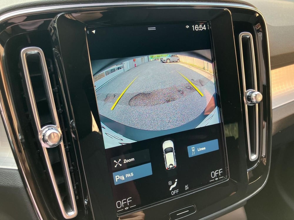 Volvo XC40 usata a Como (14)