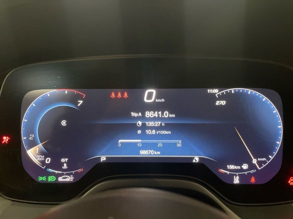 Maserati Grecale usata a Macerata (9)