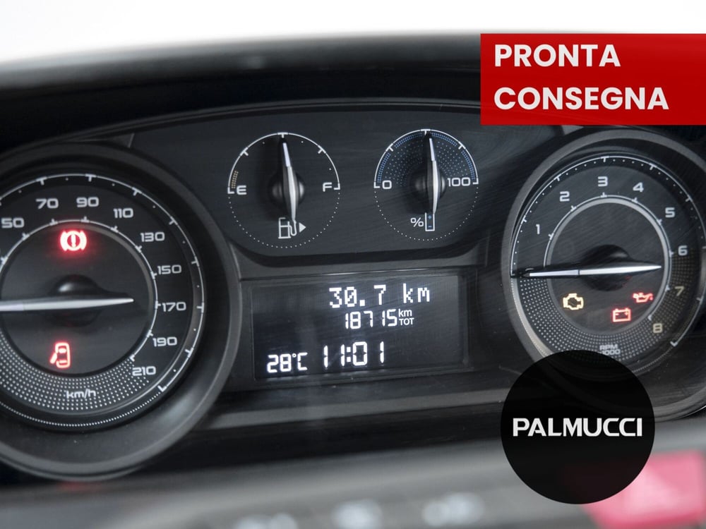 Lancia Ypsilon usata a Prato (12)