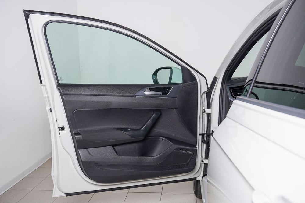 Volkswagen Taigo usata a Perugia (14)