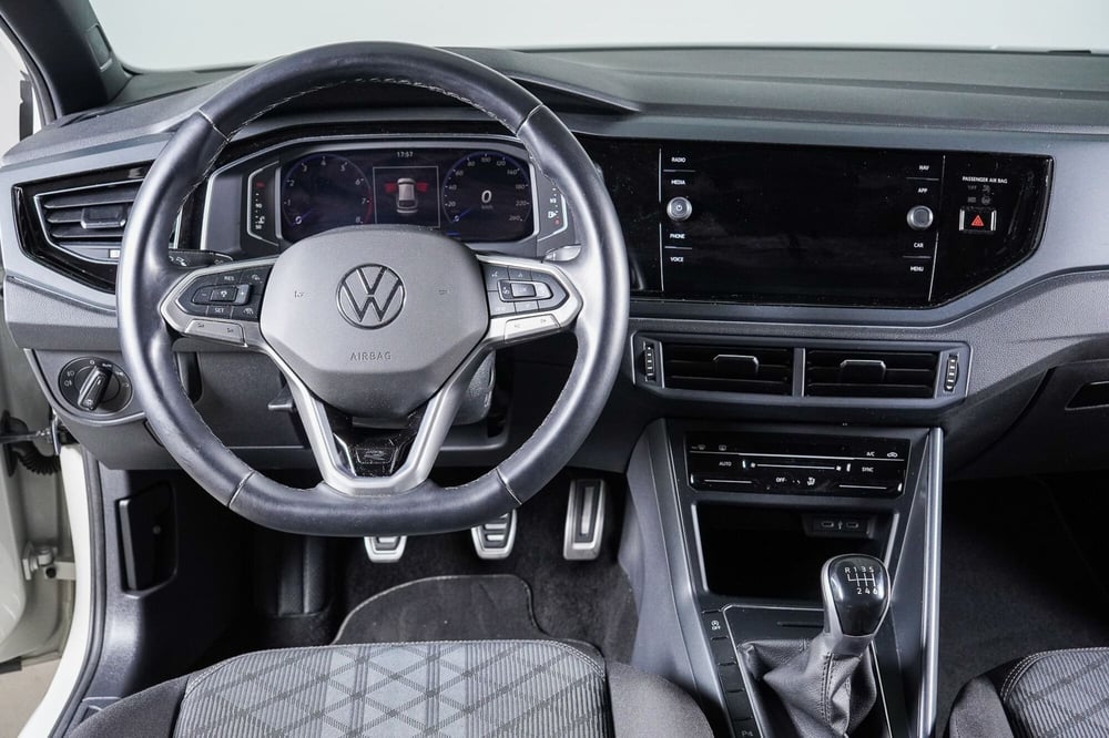 Volkswagen Taigo usata a Perugia (16)