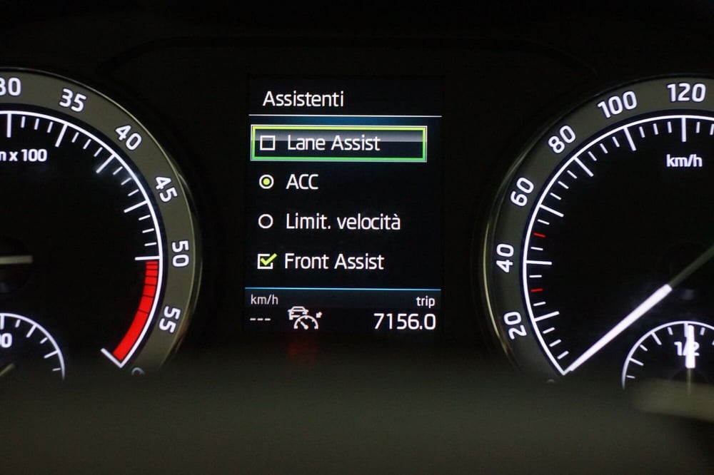 Skoda Karoq usata a Torino (15)