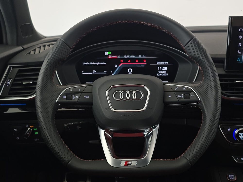 Audi Q5 Sportback nuova a Alessandria (12)