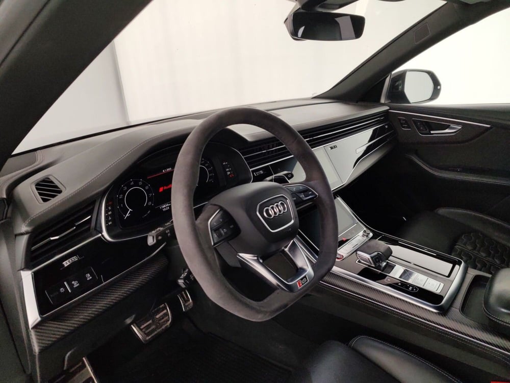 Audi RS Q8 usata a Massa-Carrara (10)