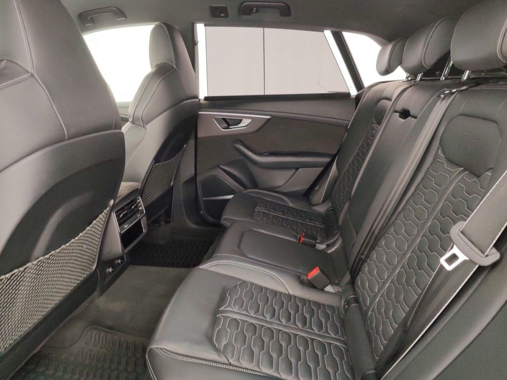 Audi RS Q8 usata a Massa-Carrara (14)