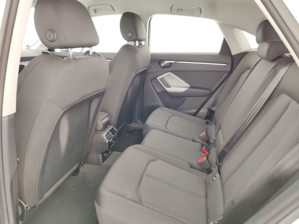 Audi Q3 Sportback usata a Massa-Carrara (10)