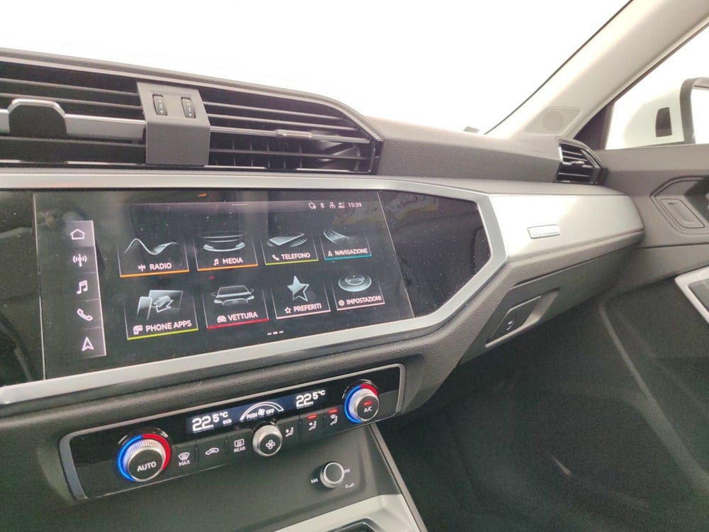 Audi Q3 Sportback usata a Massa-Carrara (17)