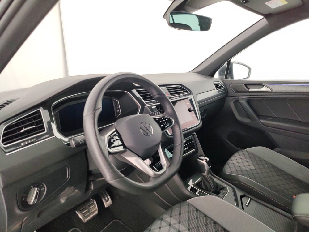 Volkswagen Tiguan usata a Massa-Carrara (8)