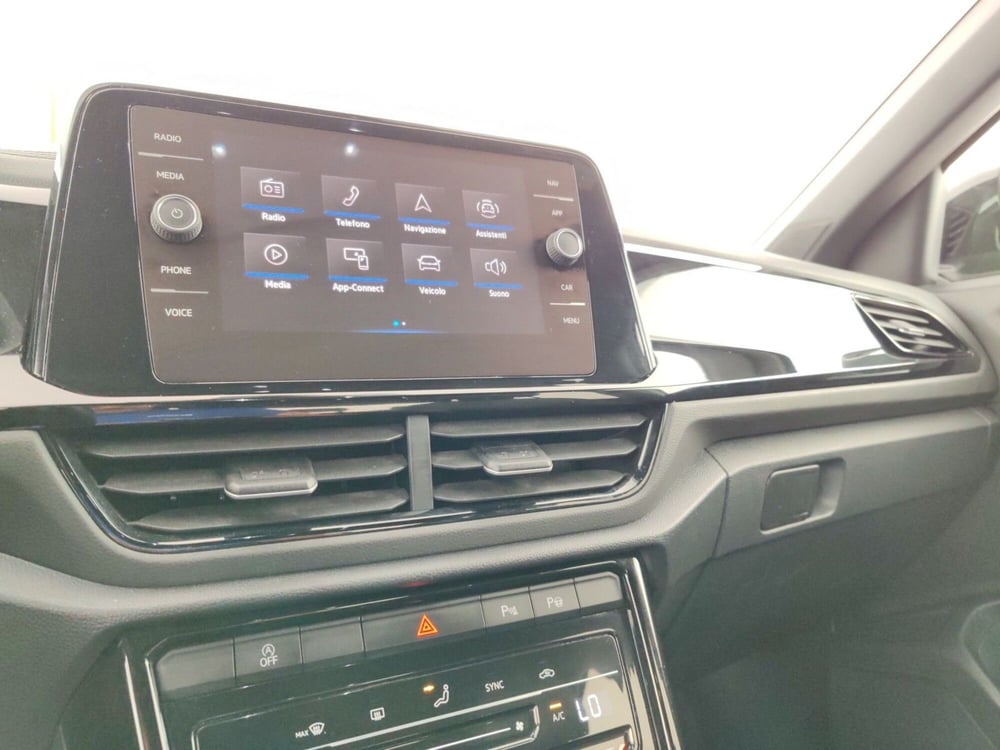 Volkswagen T-Roc usata a Massa-Carrara (12)