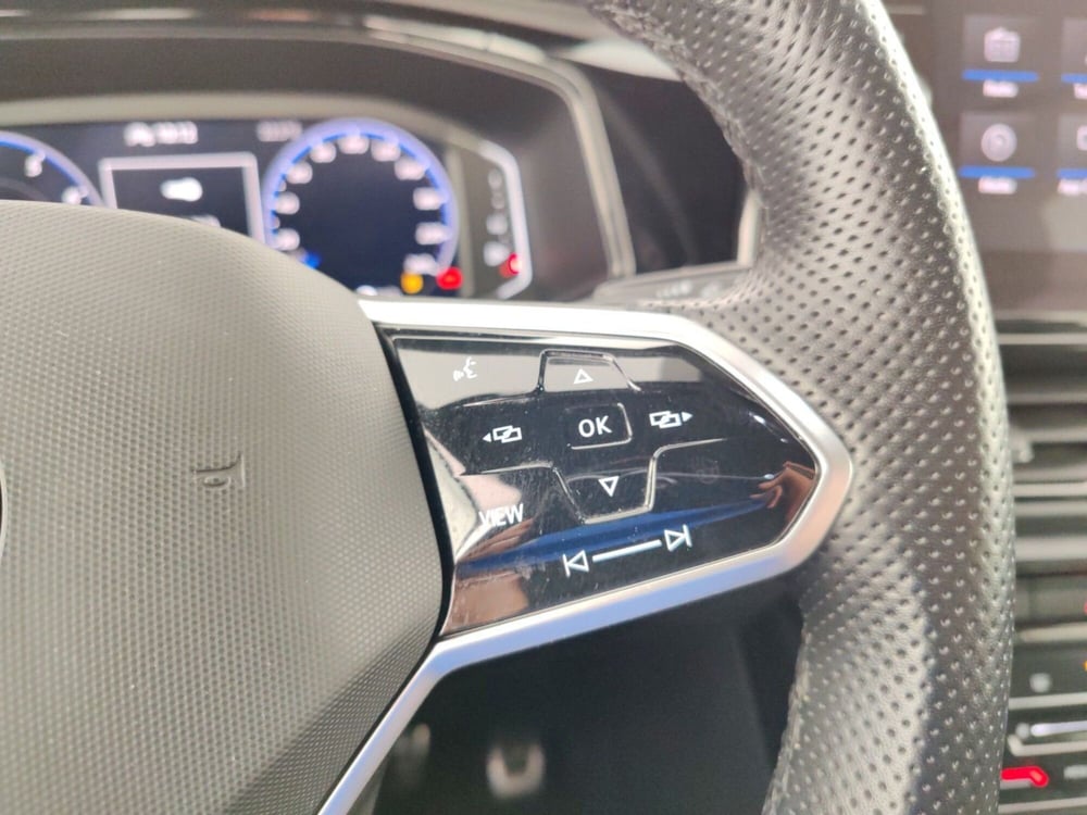 Volkswagen T-Roc usata a Massa-Carrara (13)