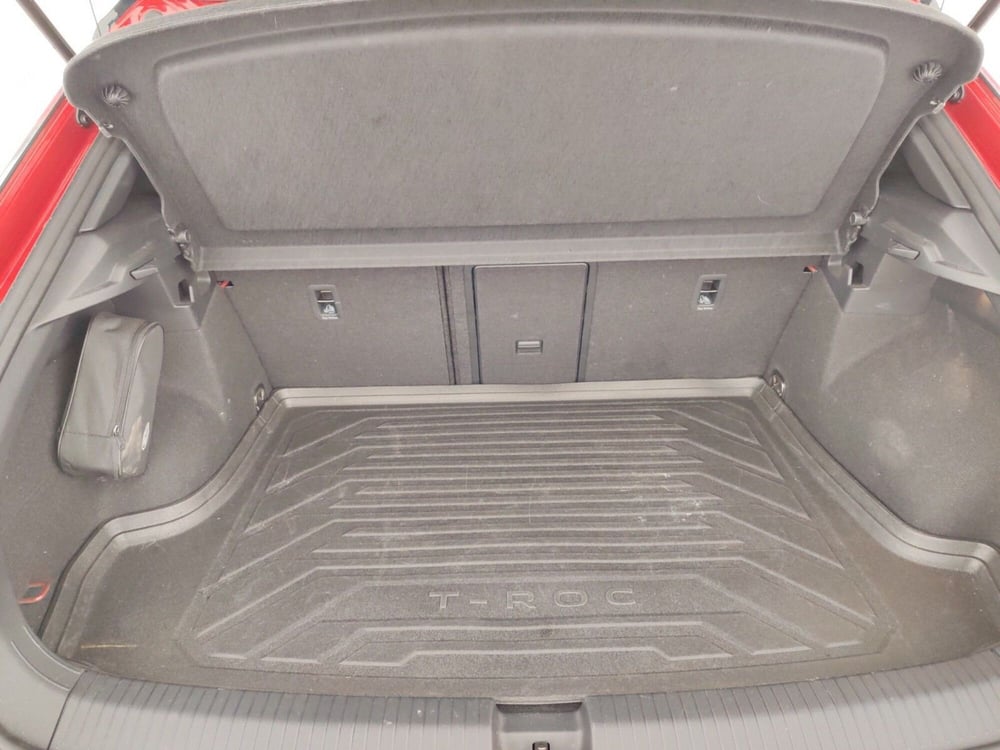 Volkswagen T-Roc usata a Massa-Carrara (16)