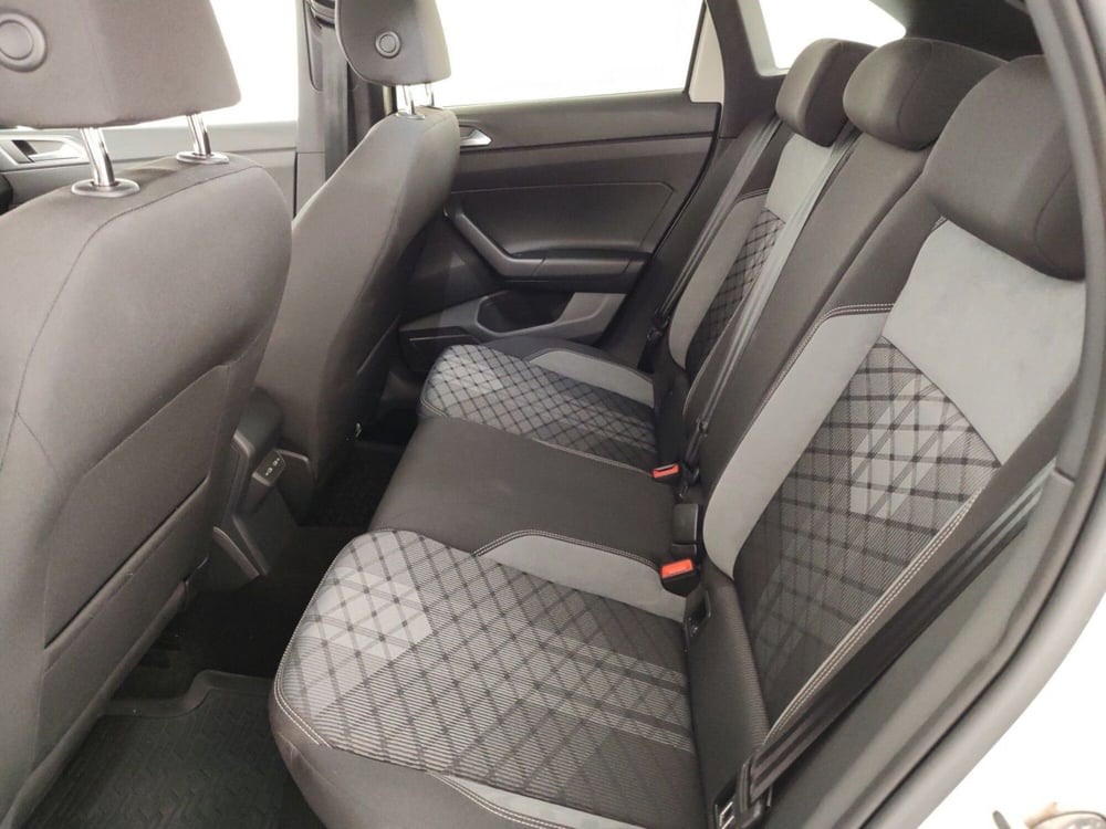 Volkswagen Taigo usata a Massa-Carrara (11)