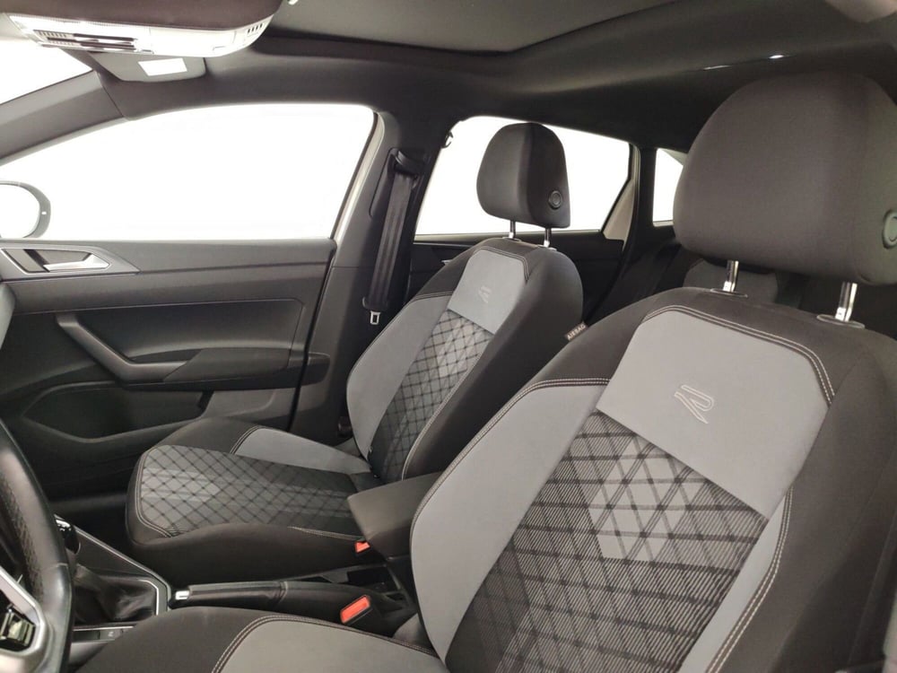 Volkswagen Taigo usata a Massa-Carrara (9)