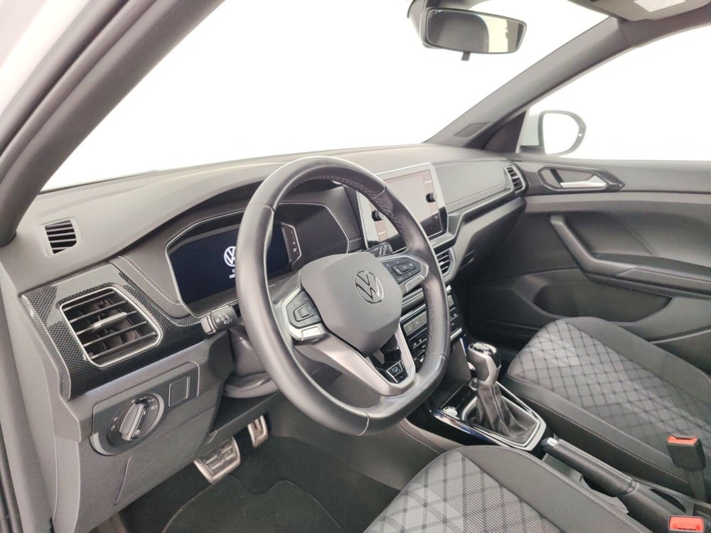 Volkswagen T-Cross usata a Massa-Carrara (8)