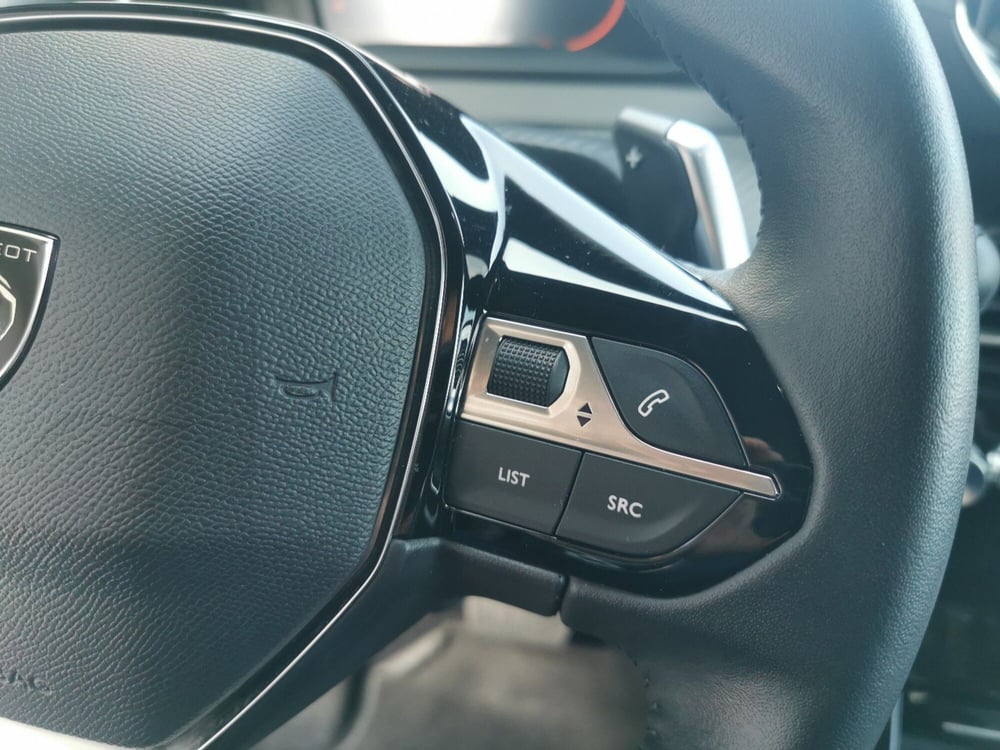 Peugeot 2008 usata a Brindisi (16)