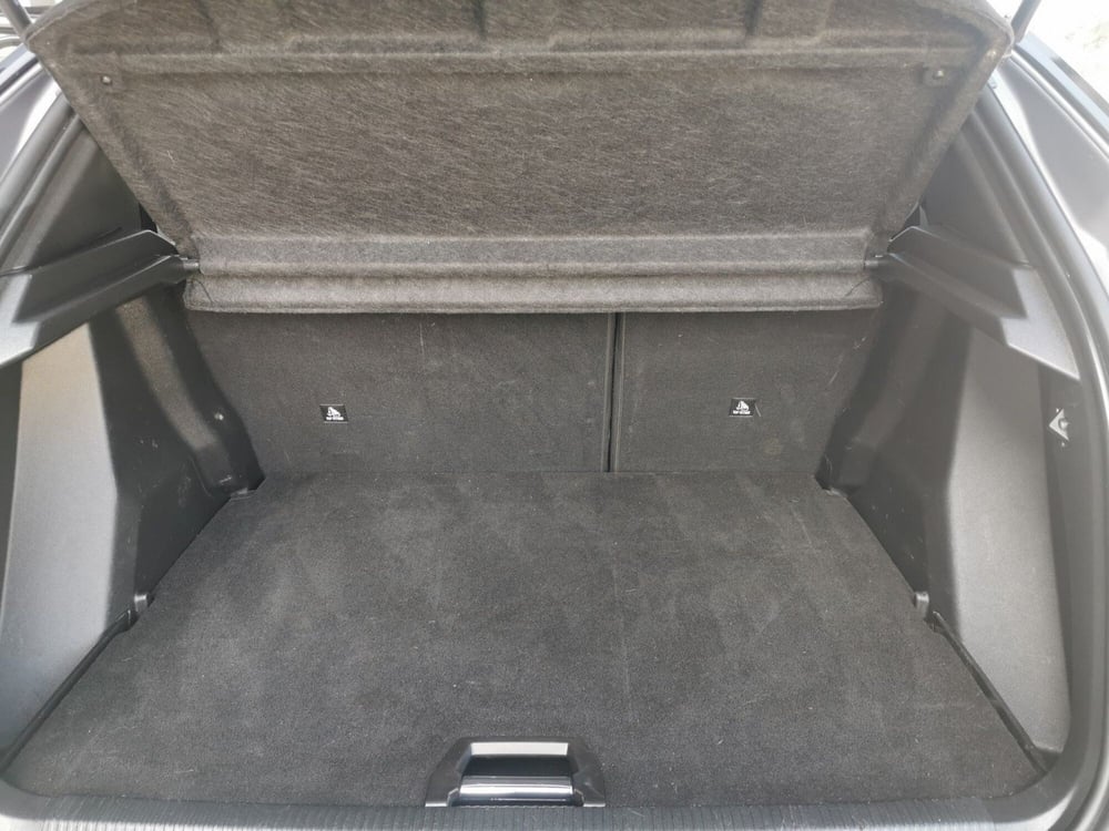 Peugeot 2008 usata a Brindisi (18)