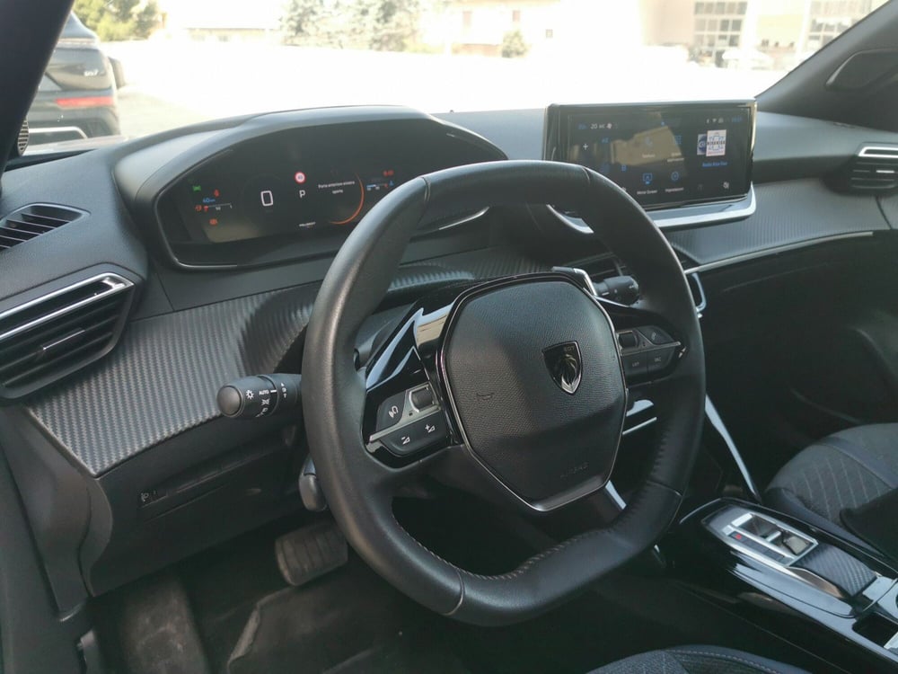 Peugeot 2008 usata a Brindisi (9)