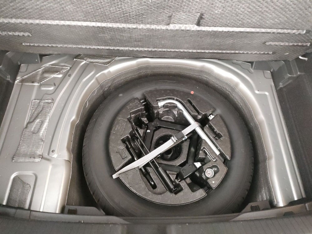 Volkswagen Polo usata a Napoli (19)