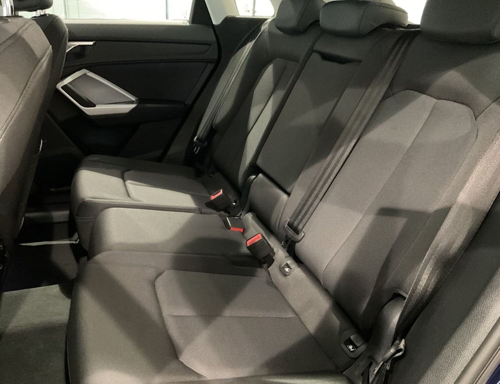 Audi Q3 usata a Caserta (9)
