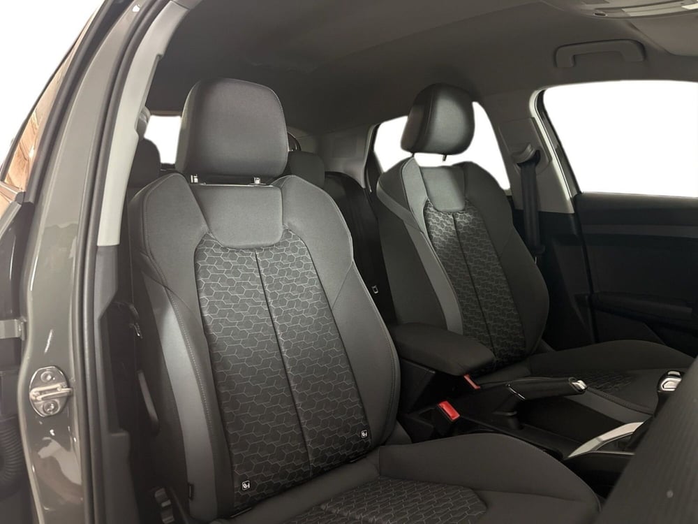 Audi A1 allstreet usata a Caserta (9)