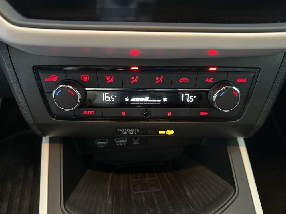 SEAT Arona usata a Napoli (15)