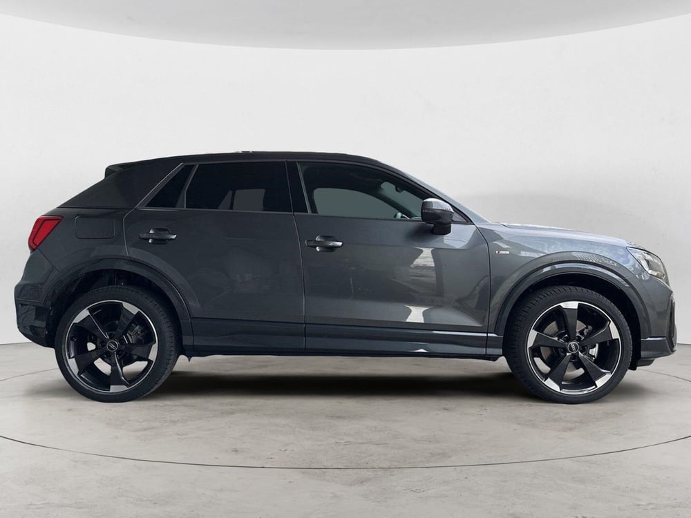 Audi Q2 usata a Napoli (3)
