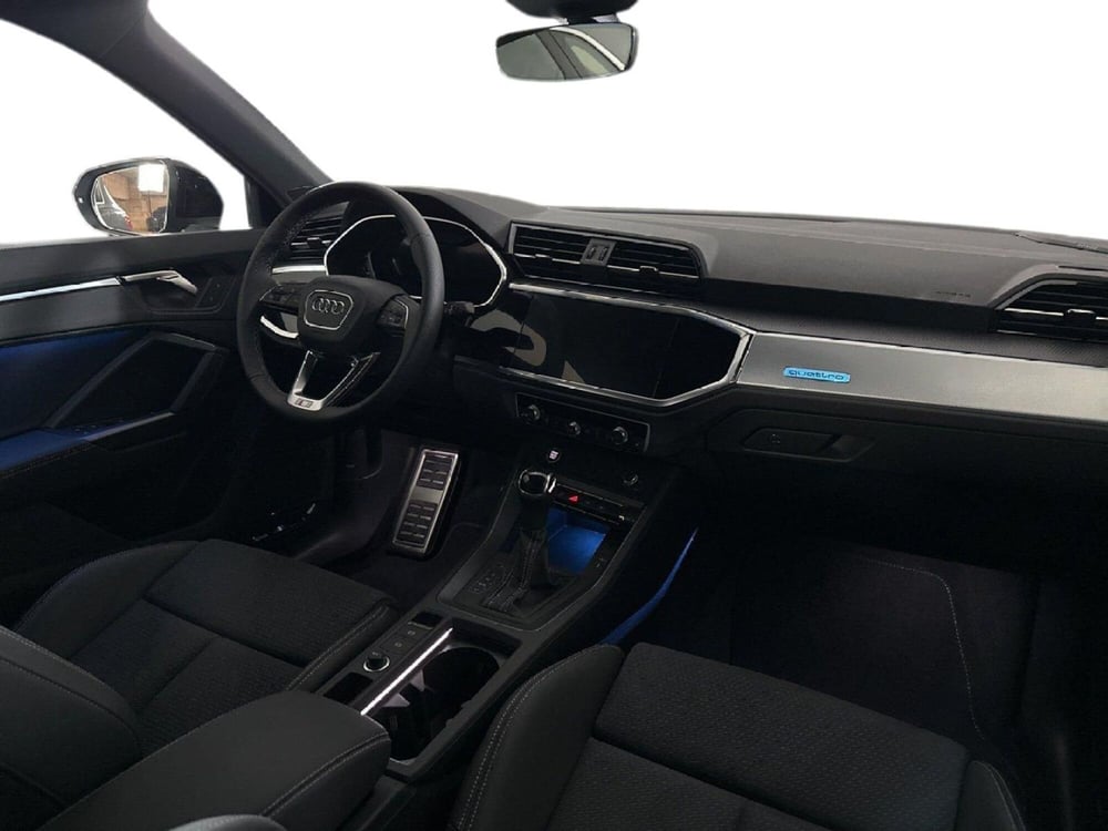 Audi Q3 Sportback usata a Napoli (10)