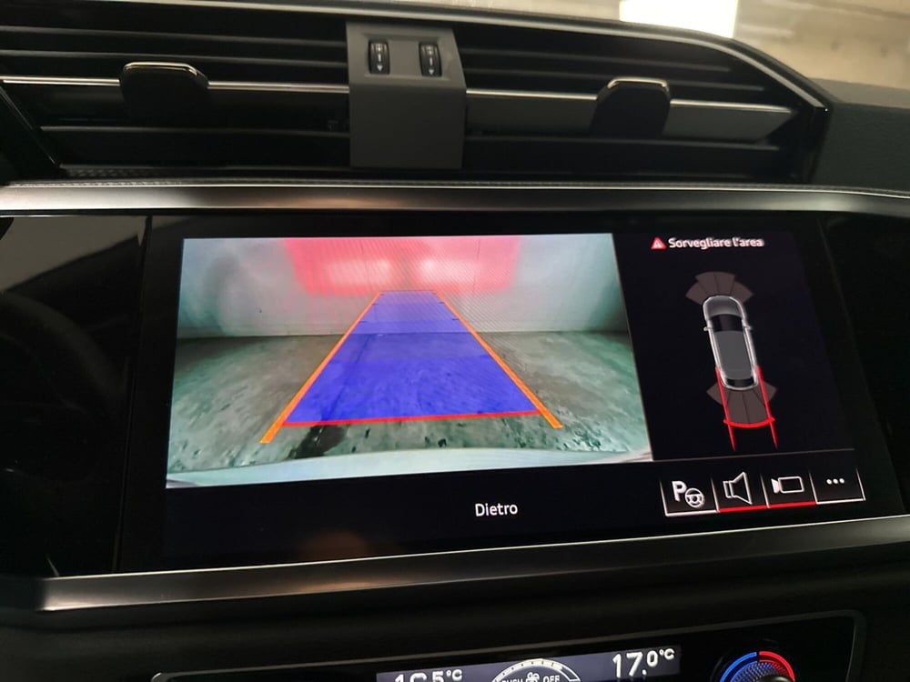 Audi Q3 Sportback usata a Napoli (16)