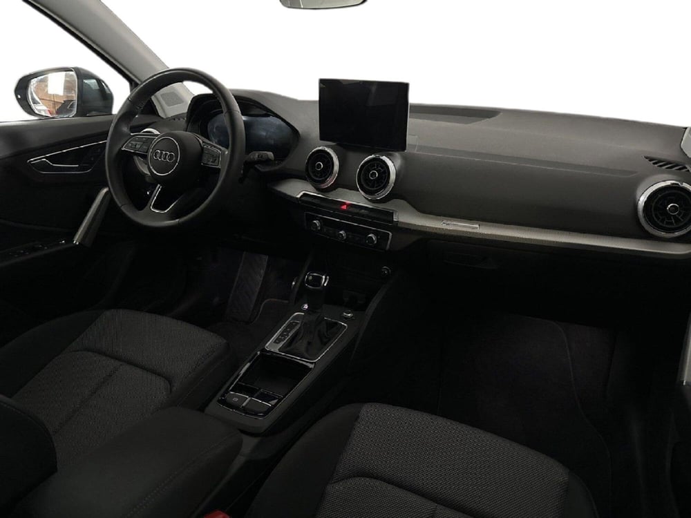 Audi Q2 usata a Napoli (10)