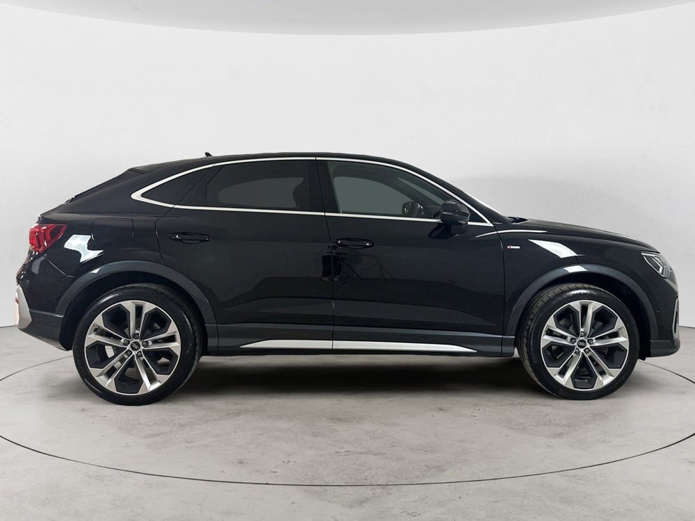 Audi Q3 Sportback usata a Napoli (5)