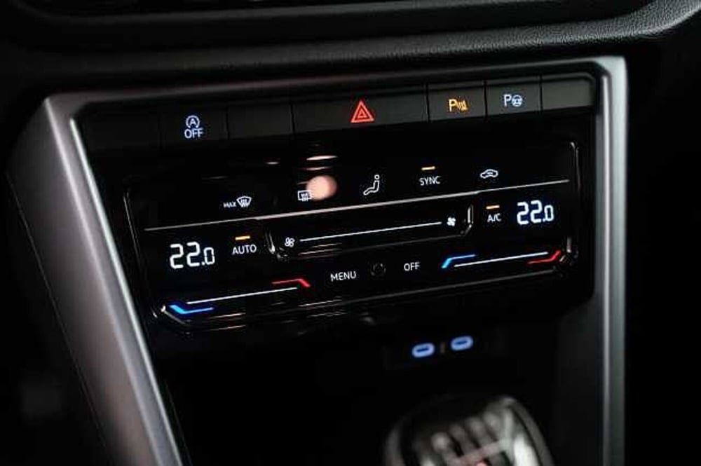 Volkswagen T-Roc nuova a Rovigo (12)
