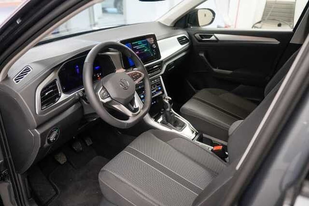 Volkswagen T-Roc nuova a Rovigo (6)