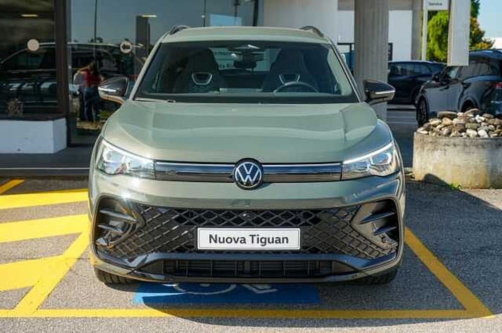 Volkswagen Tiguan nuova a Rovigo (2)