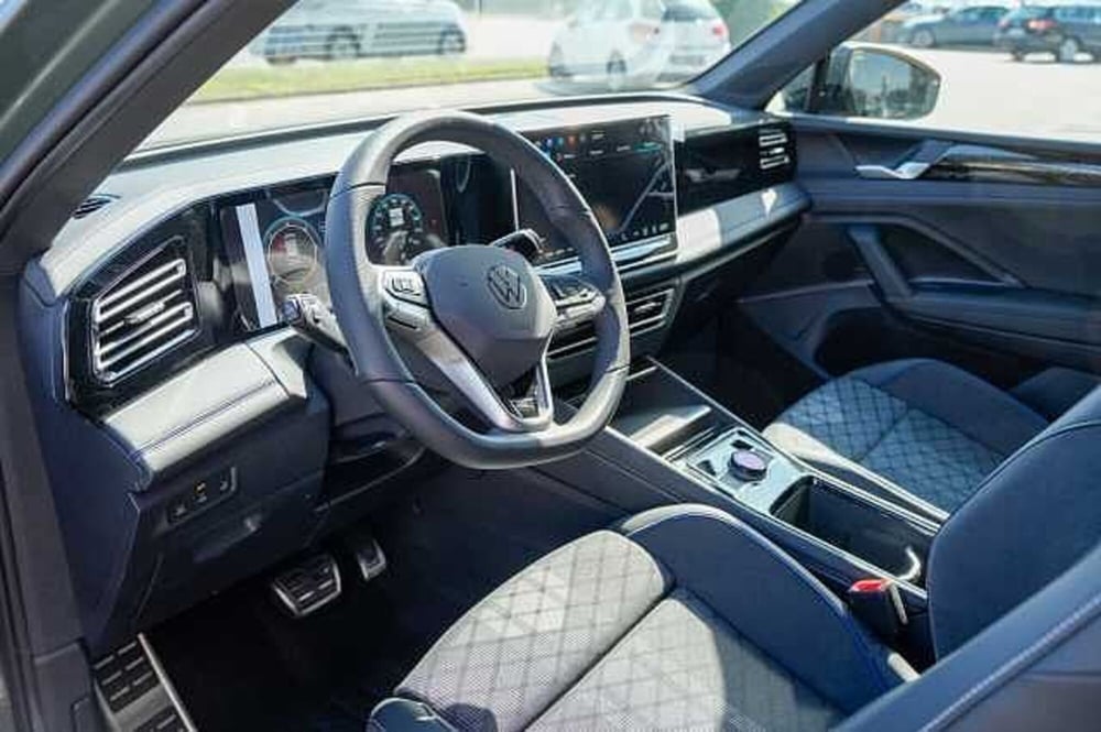 Volkswagen Tiguan nuova a Rovigo (4)