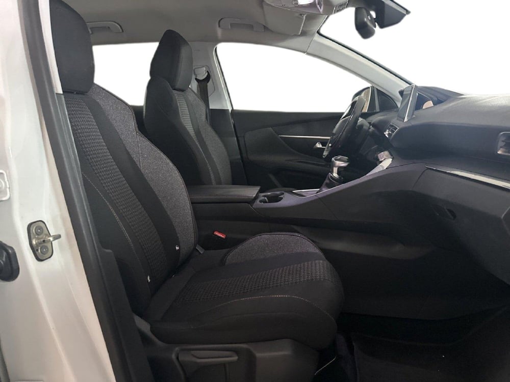 Peugeot 3008 usata a Napoli (7)